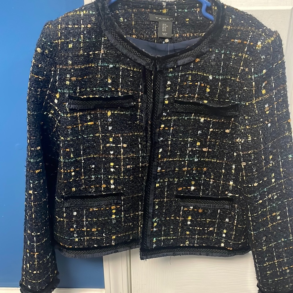 Tahari blazer